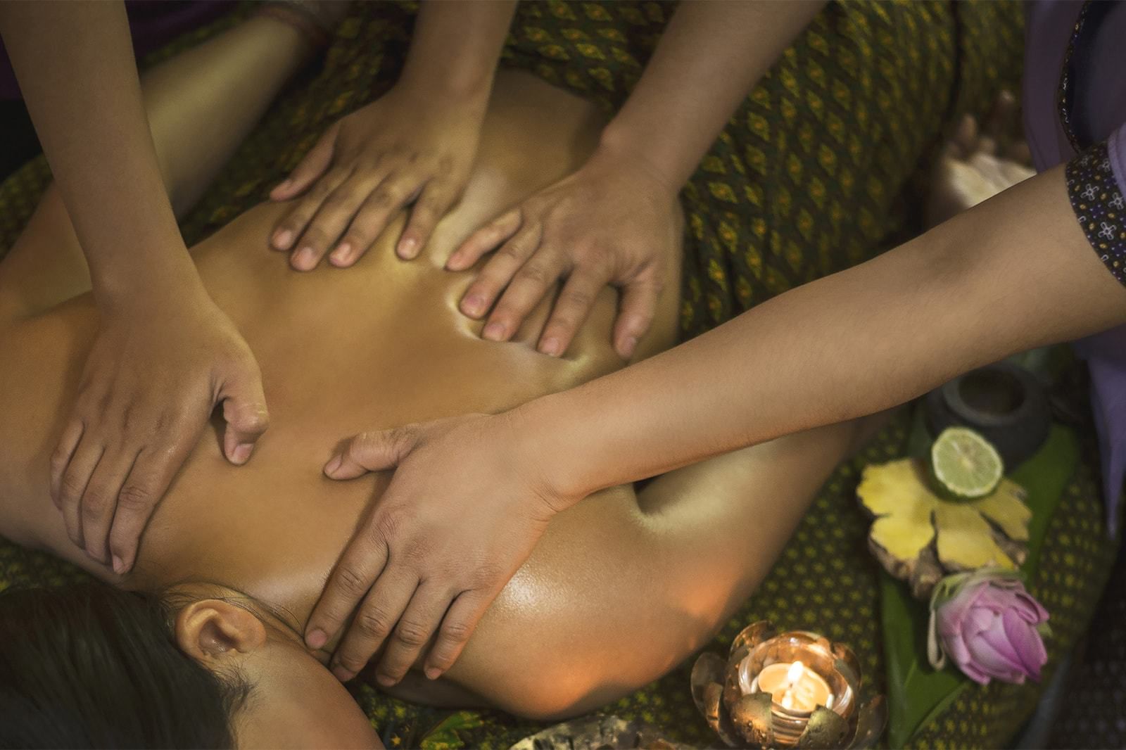 Тайский традиционный массаж в 4 руки
